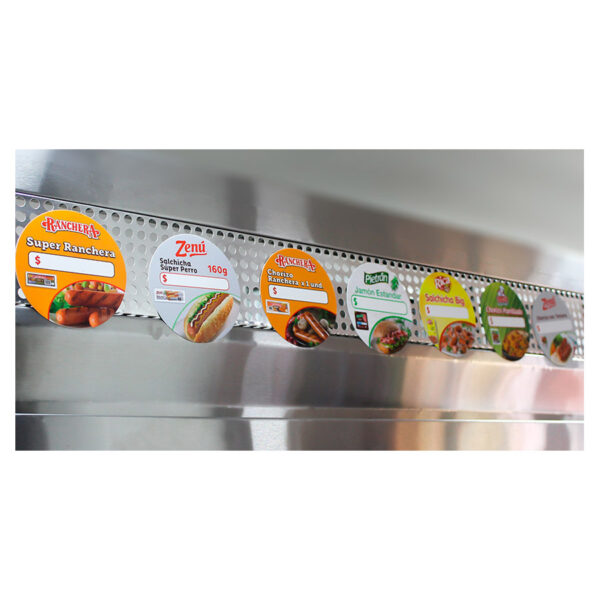 Chispas magnéticas circulares de las marcas Ranchera, Zenú, Pietrán y Rica Rondo, instalados en una superficie metálica. Material POP promocional usado para destacar productos y precios en puntos de venta refrigerados.