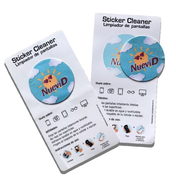 Sticker cleaner promocional “NueviD” con diseño de sol sonriendo con gafas para limpieza de pantallas y dispositivos electrónicos.