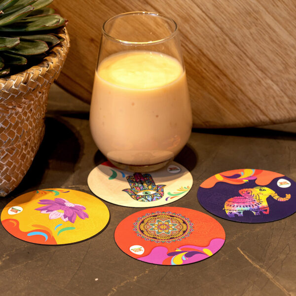 Portavasos magnéticos redondos con mandalas coloridos para la marca santa anita