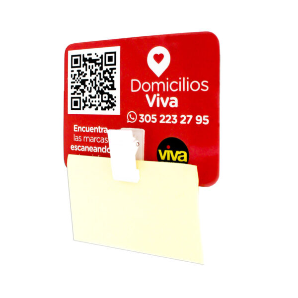 Imán con clip plástico de la marca VIVA y QR para realizar domicilios y organizar tus notas.