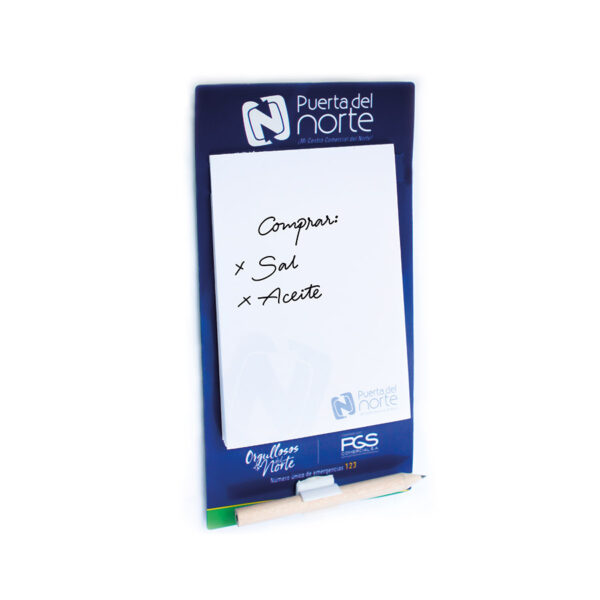 portamemos magnético con taco de hojas y lápiz ecológico de la marca puerta del norte.