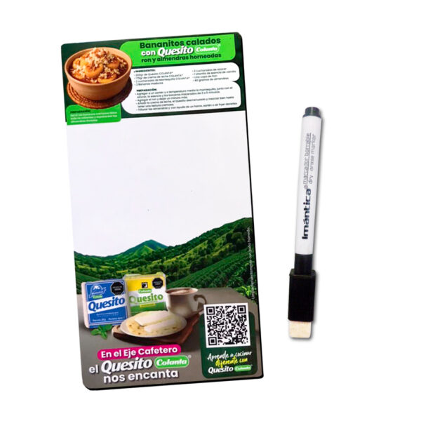 Tablero magnético con marcador negro borrable con la marca Colanta.